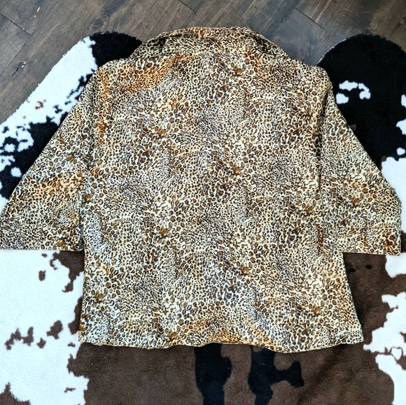 SILKY leopard - Picture 2 of 5